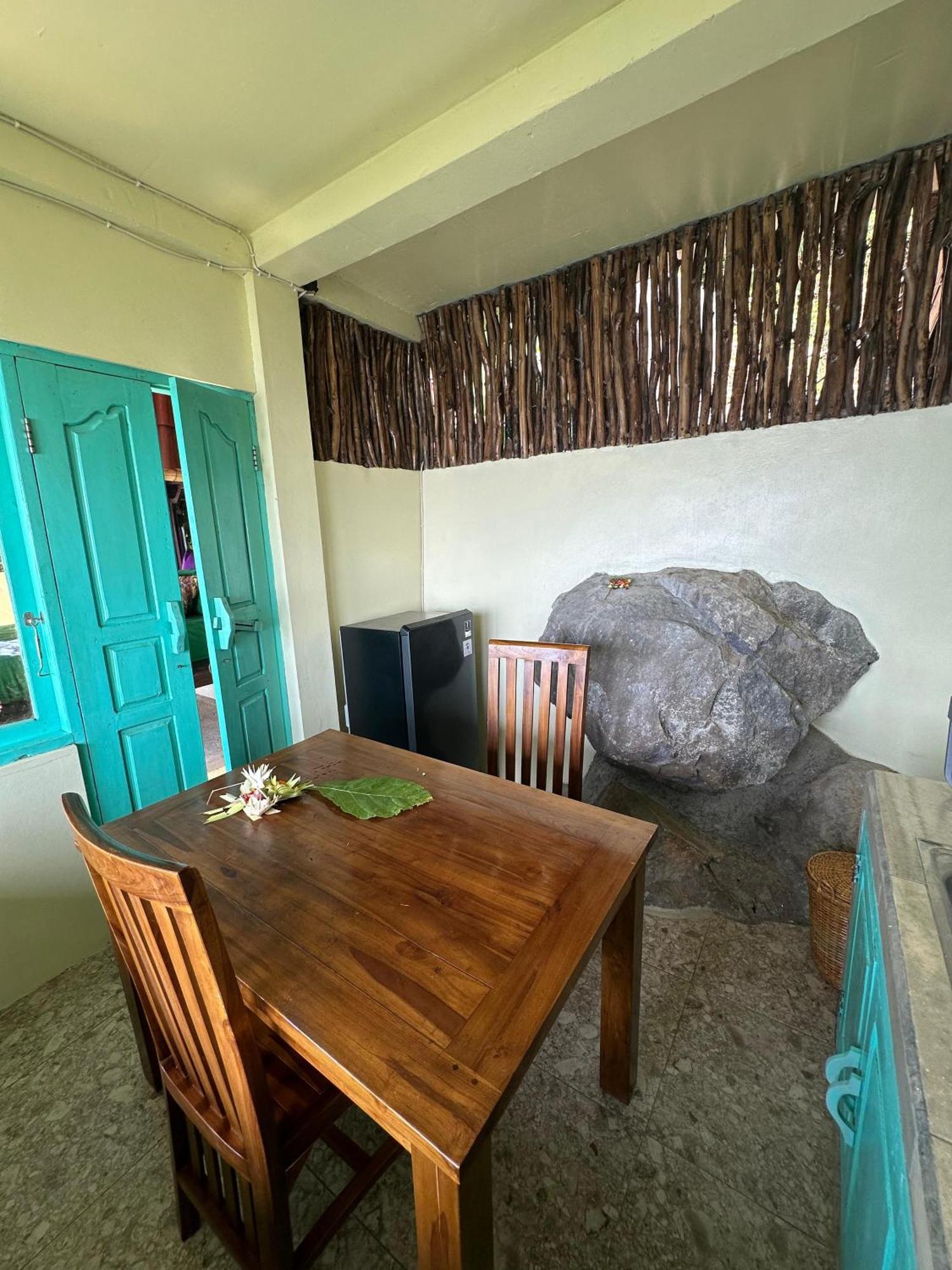 Stairway To Heaven Bungalows And Restaurant Амед Номер фото