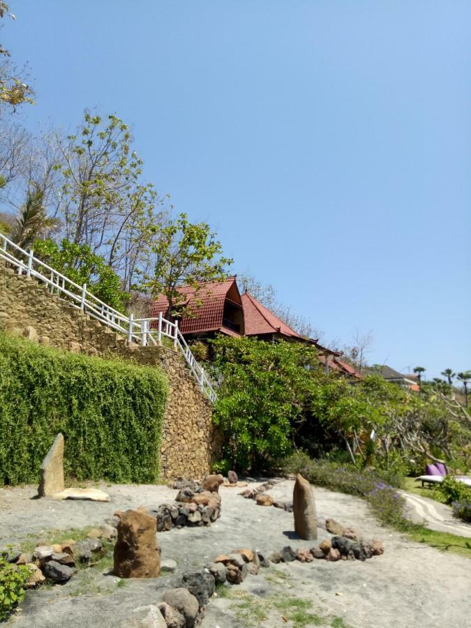 Stairway To Heaven Bungalows And Restaurant Амед Екстер'єр фото